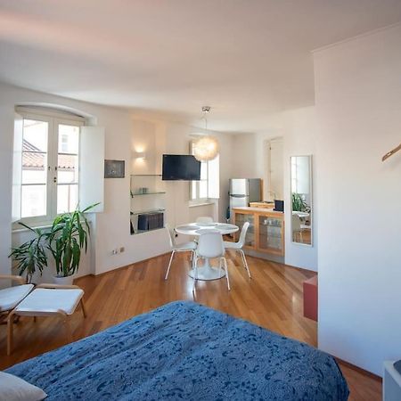 Torretta10 - Studio Apartment トリエステ エクステリア 写真